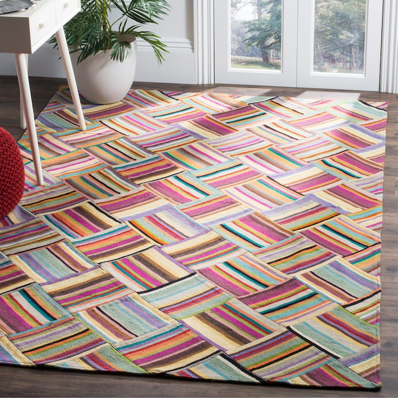 SAFAVIEH Handmade Straw Patch Sunshine Modern Wool Rug - 8' x 10' - Pink/Multi