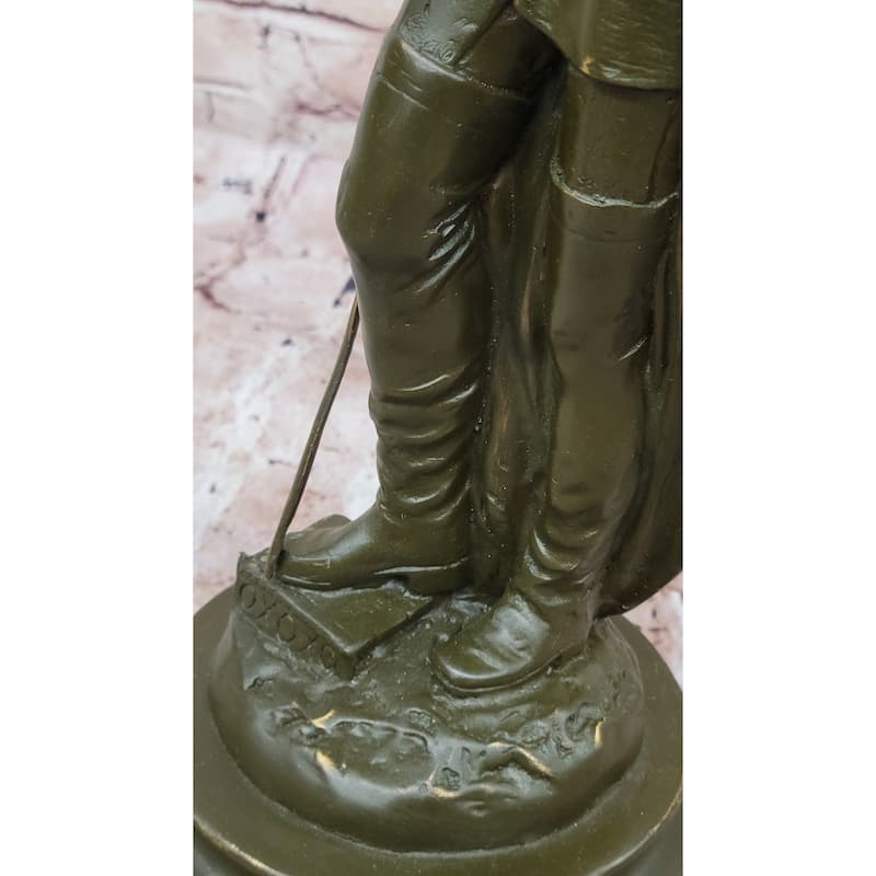 Spanish Conquistador Bronze Sculpture With Sword - Historical Military Explorer Art