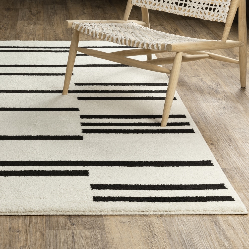Quinn Staggered Stripes Beige/ Black Area Rug
