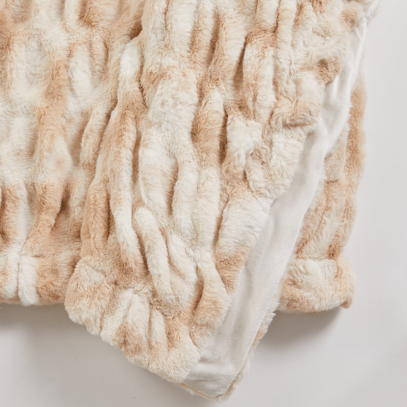 Luxurious Ruched Faux Fur Reversible Microfiber Throw
