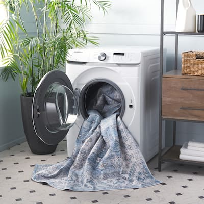 SAFAVIEH Arizona Gwendolen Machine Washable Slip Resistant Rug