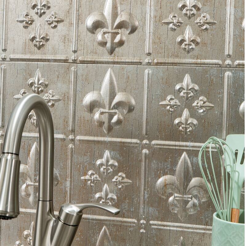 FASÄDE Fleur de Lis Decorative Vinyl Backsplash Panel