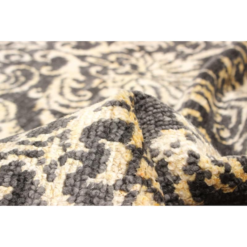 ECARPETGALLERY Hand-knotted Mystique Black Wool Rug - 4'8 x 6'7