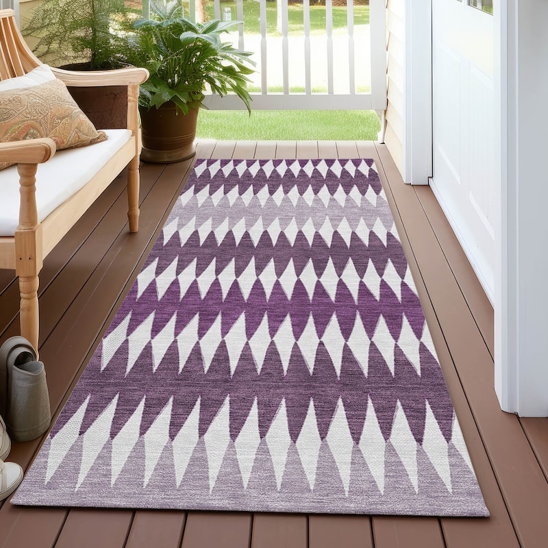 Machine Washable Indoor/ Outdoor Chantille Contemporary Geo Rug - Purple - 2'3" x 7'6"