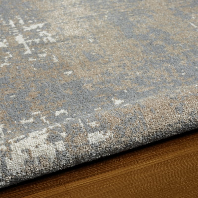 Sevita Distressed Border Gray Ivory Machine-Washable Rug