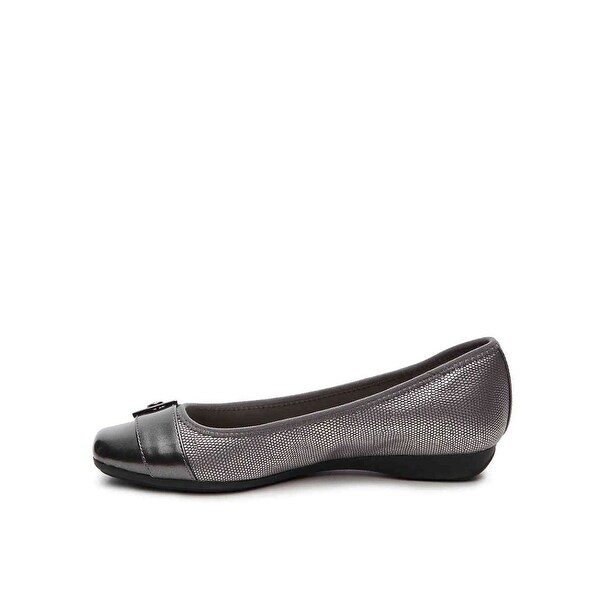 anne klein black ballet flats