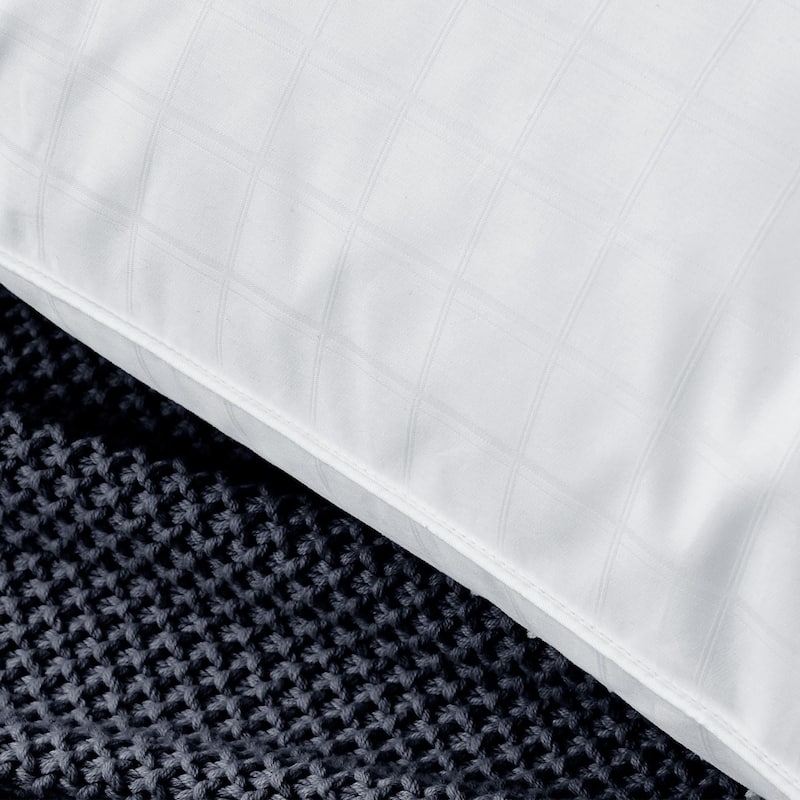 Pack of 2 White Goose Down 4Layer 300TC Bed Pillows for Side & Back Sleepers On Sale Bed