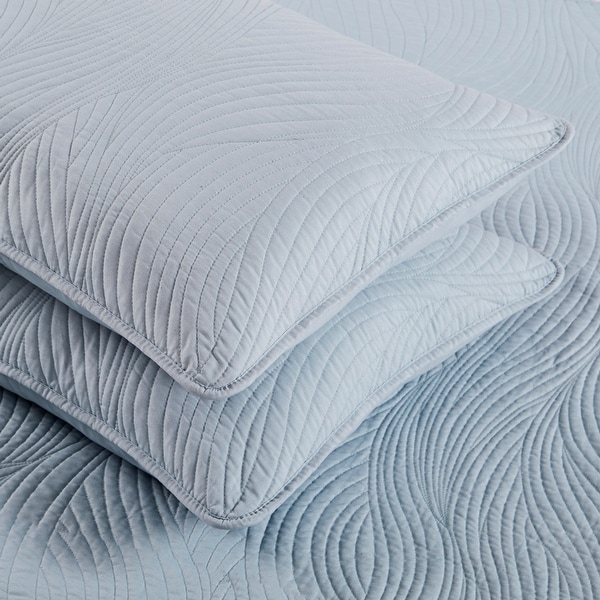 Brielle stream quilt and sham set clearance
