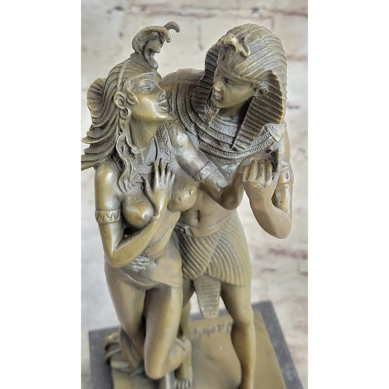 Egyptian Pharaoh And Lover Queen Bronze Statue Sculpture Figure 10 Inches X 5 Inches