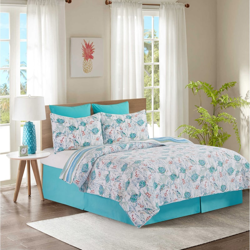 Sea Turtle Cove Cotton Quilt Set - Reversible and Machine Washable