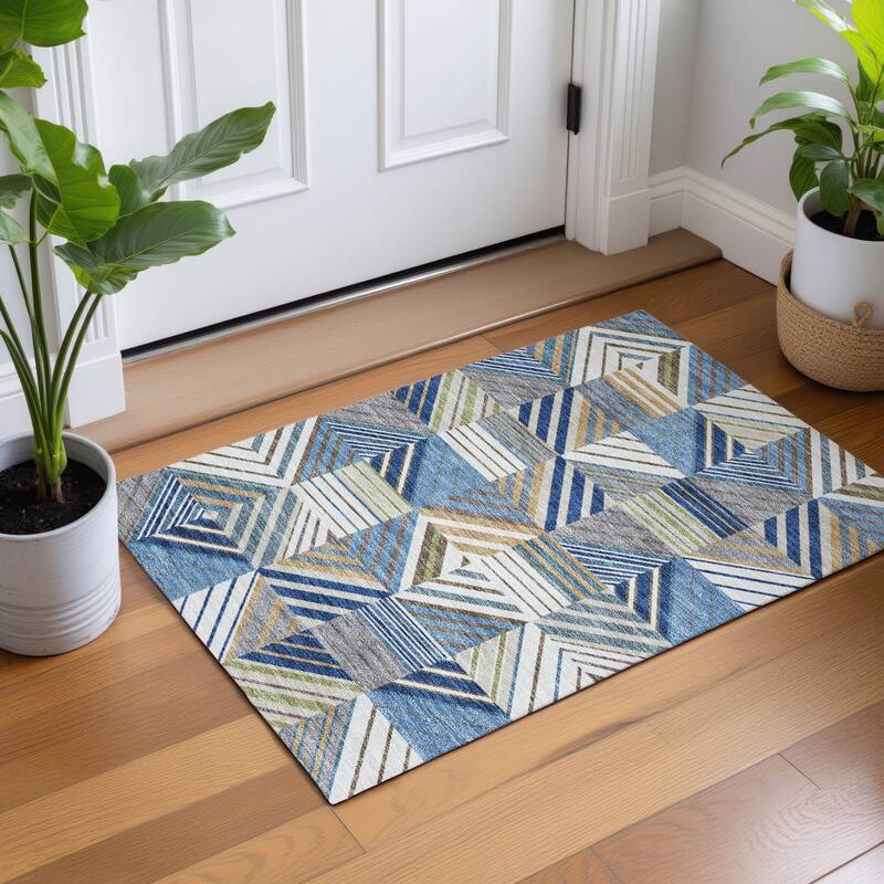 Machine Washable Indoor/ Outdoor Geo Mosaic Chantille Rug