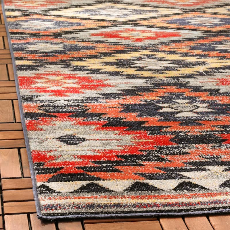 SAFAVIEH Montage Eithne Indoor/ Outdoor Waterproof Patio Backyard Rug