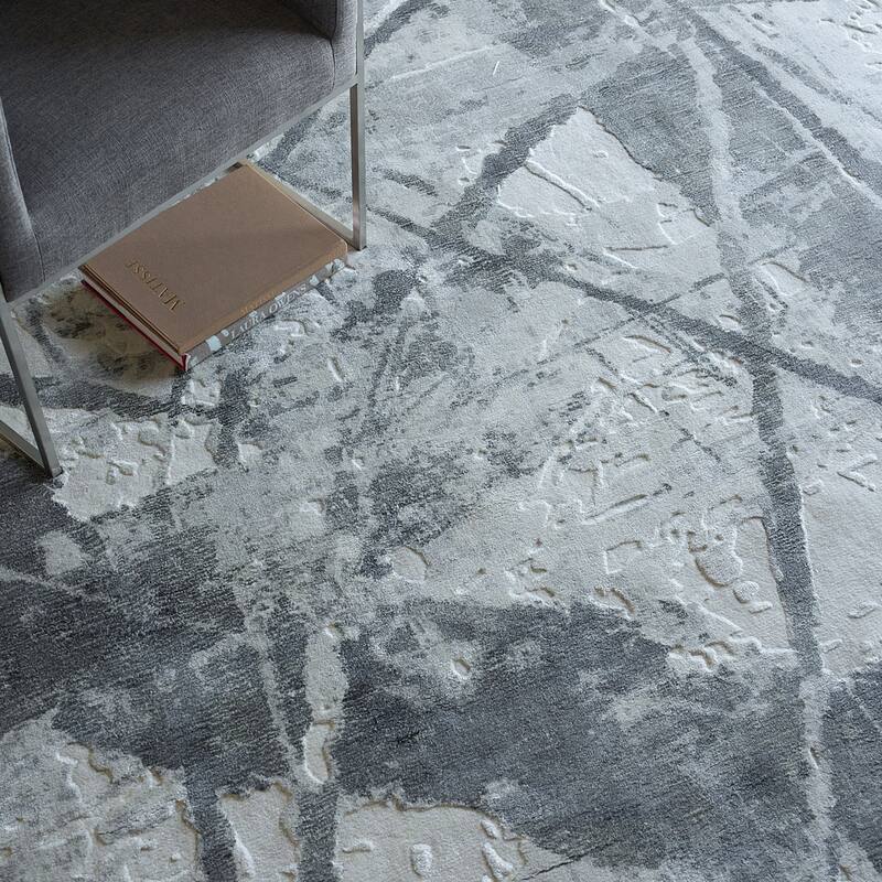 EXQUISITE RUGS Gianni Hand-loomed Wool/Bamboo Silk Dark Grey/Silver Area Rug.
