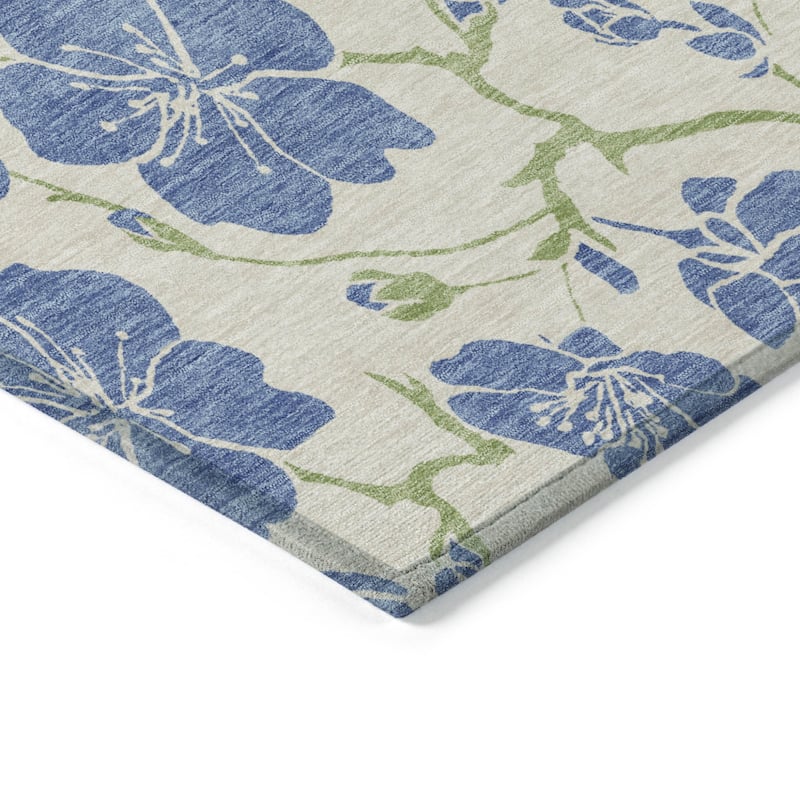 HomeRoots Floral Transitional Rectangle Outdoor Rug