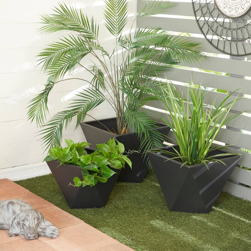 Metal Modern Planters (Set of 3) - S/3 18", 16", 15"W