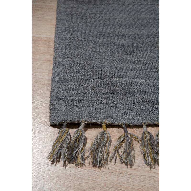 Gray Transitional Animal Children Tufted Area Rug - Elegant and Timeless Design