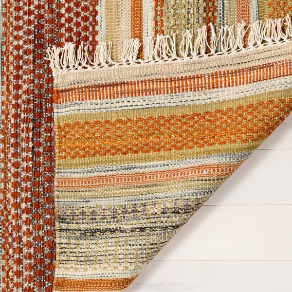 SAFAVIEH Handmade Striped Kilim Maglena Stripe Wool Rug with