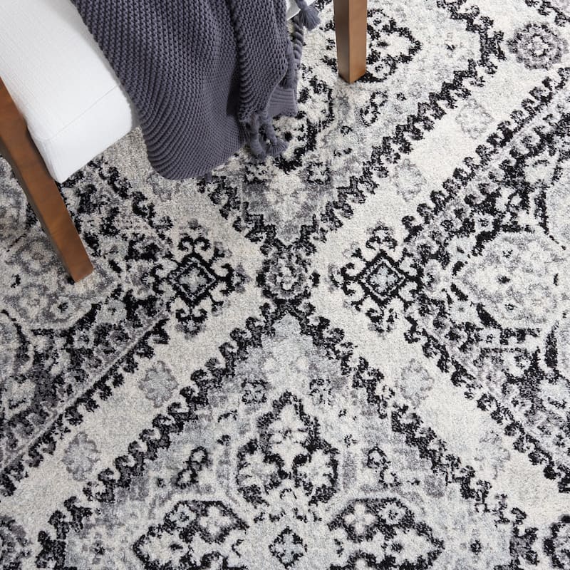 SAFAVIEH Tulum Neelima Bohemian & Eclectic Rug - 5'3" x 7'6"