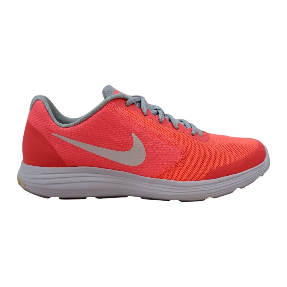 nike revolution 3 se