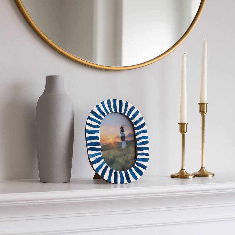 Resin Oval Picture Frames Bold Striped Design for Wall Decor Accent