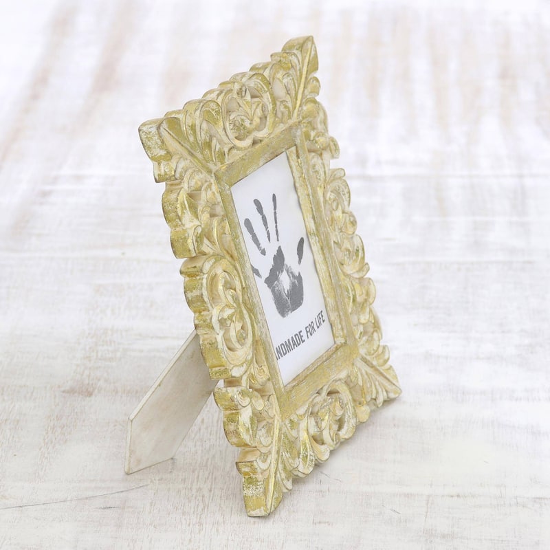 Novica Handmade Golden Leaves Wooden Photo Frame (4X6)