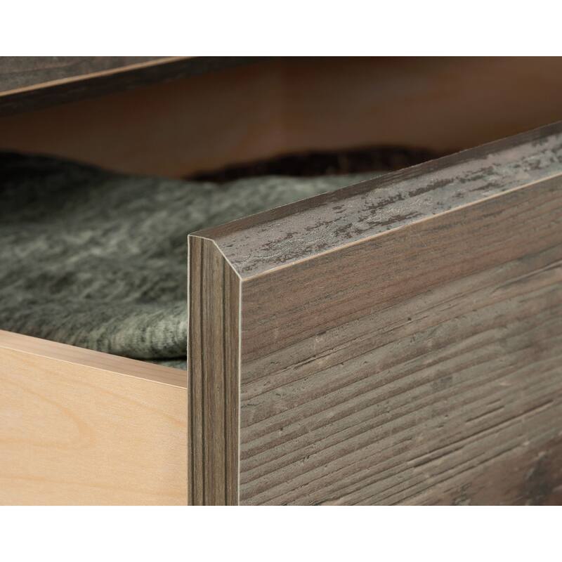 Summit Station Dresser