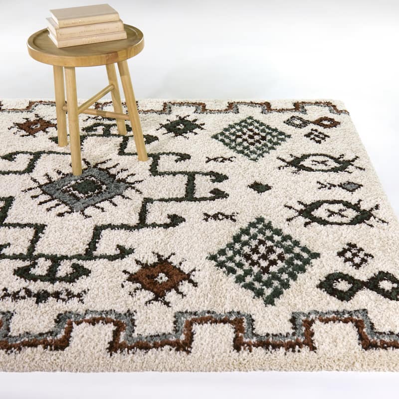 Felipe Southwestern Shag Area Rug - 5'3" x 7' - Charcoal