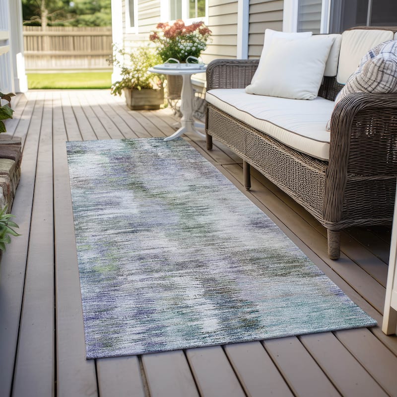 Machine Washable Indoor/ Outdoor Chantille Solid Abstract Rug - Green - 2'3" x 7'6"