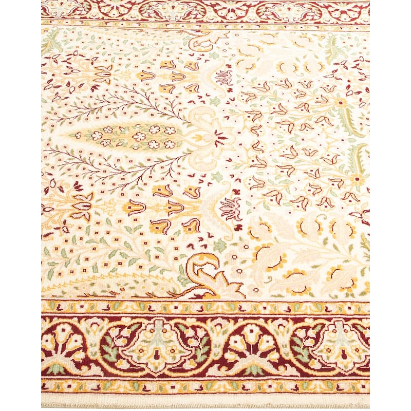 Overton Handknotted Wool Traditional Oriental Ivory Area Rug - 4' x 6'