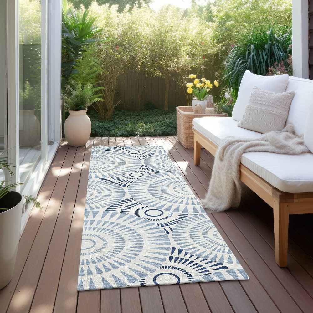 Machine Washable Indoor/ Outdoor Chantille Contemporary Burst Rug