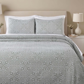Superior Enzy Medium Weight Floral Matelasse Bedspread and Sham Set