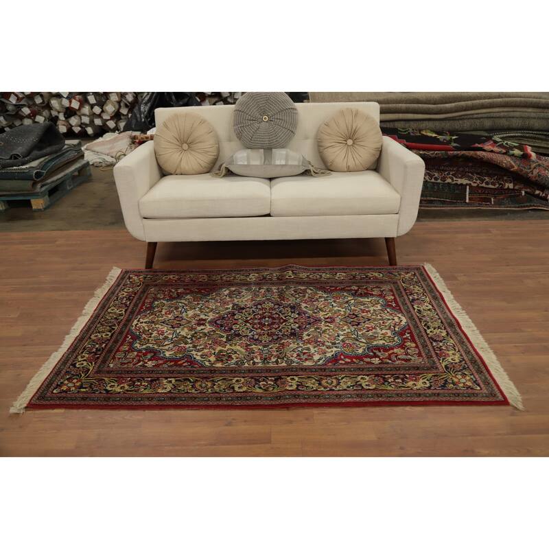 Hand Knotted Oriental 100% Wool Carpet Traditional Floral Beige & Ivories Qum Area Rug - 5' 10'' X 3' 9''