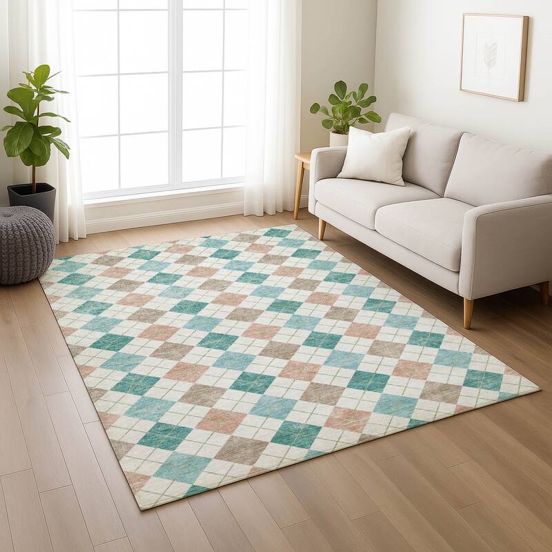 Machine Washable Indoor/ Outdoor Modern Plaid Chantille Rug