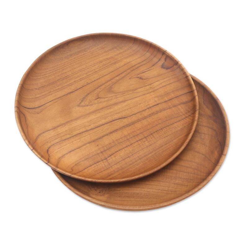 Novica Handmade Fit For A Feast Teak Wood Dinner Plates (Pair) - 0.8" H x 11" D