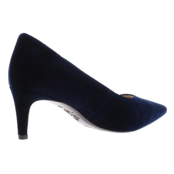 nine west soho pumps