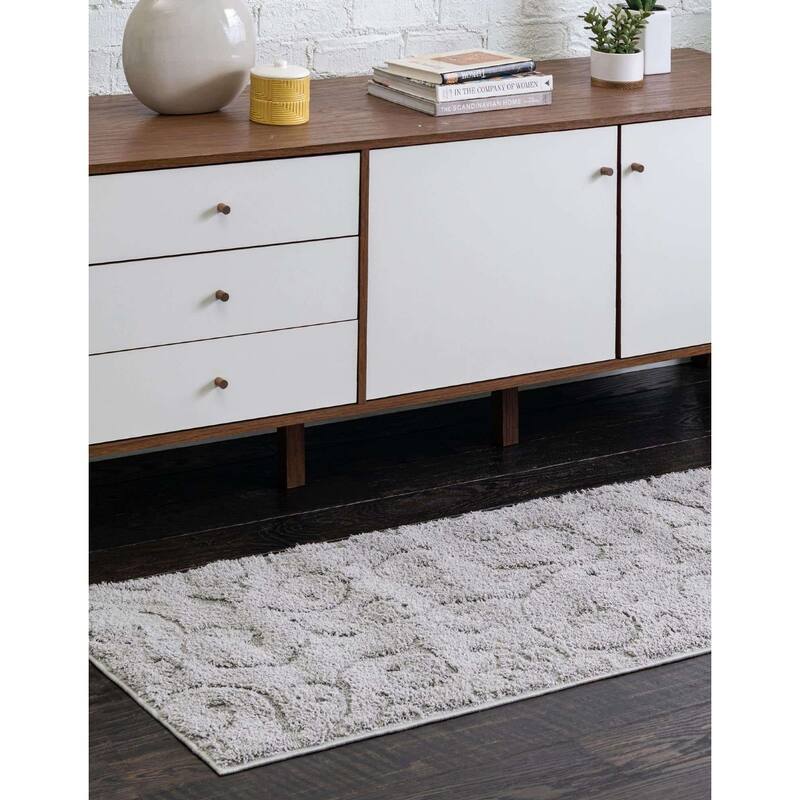 Shag Milson Collection Area Rug