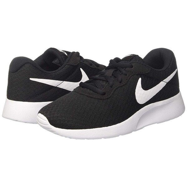 nike tanjun womens running shoes black