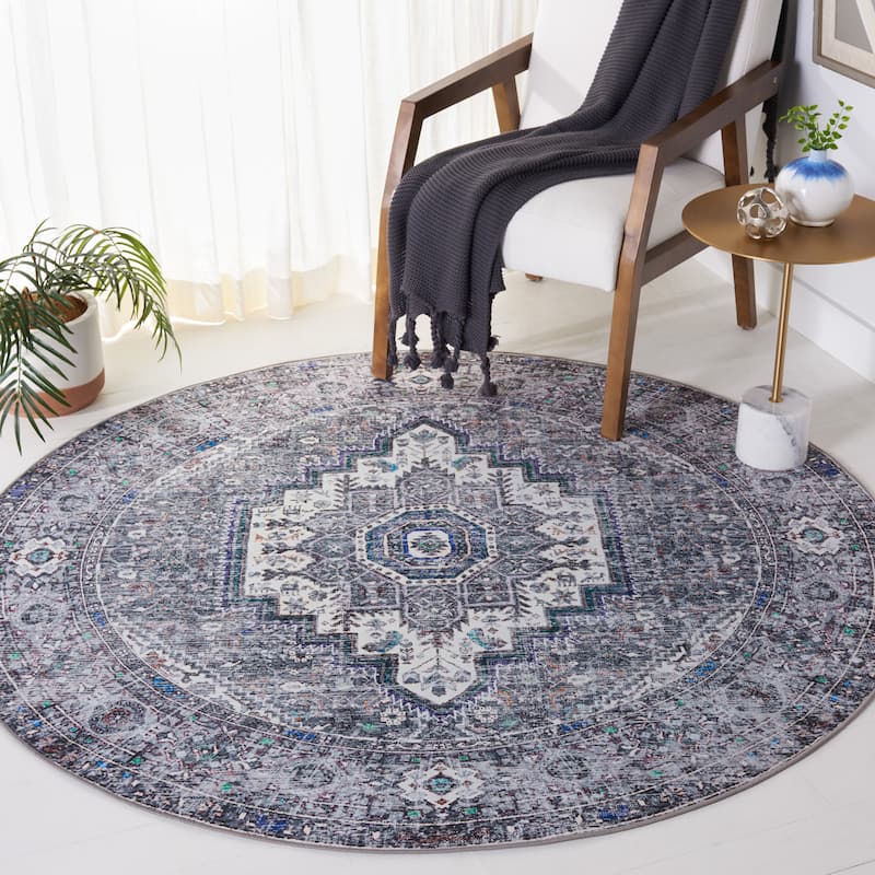 SAFAVIEH Tucson Machine Washable Slip Resistant Hildetraud Oriental Medallion