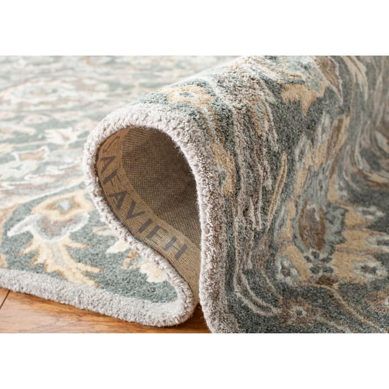 SAFAVIEH Handmade Bella Faith Modern Floral Wool Rug