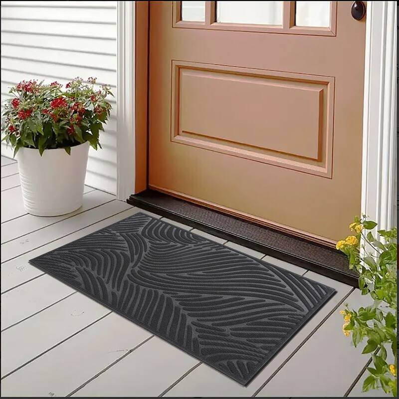 Heavy-Duty Dirt-Trapping Rubber Doormat with Raised Pattern