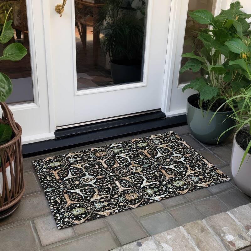 Machine Washable Indoor/ Outdoor Traditional Persian Chantille Rug - Black - 1'8" x 2'6"