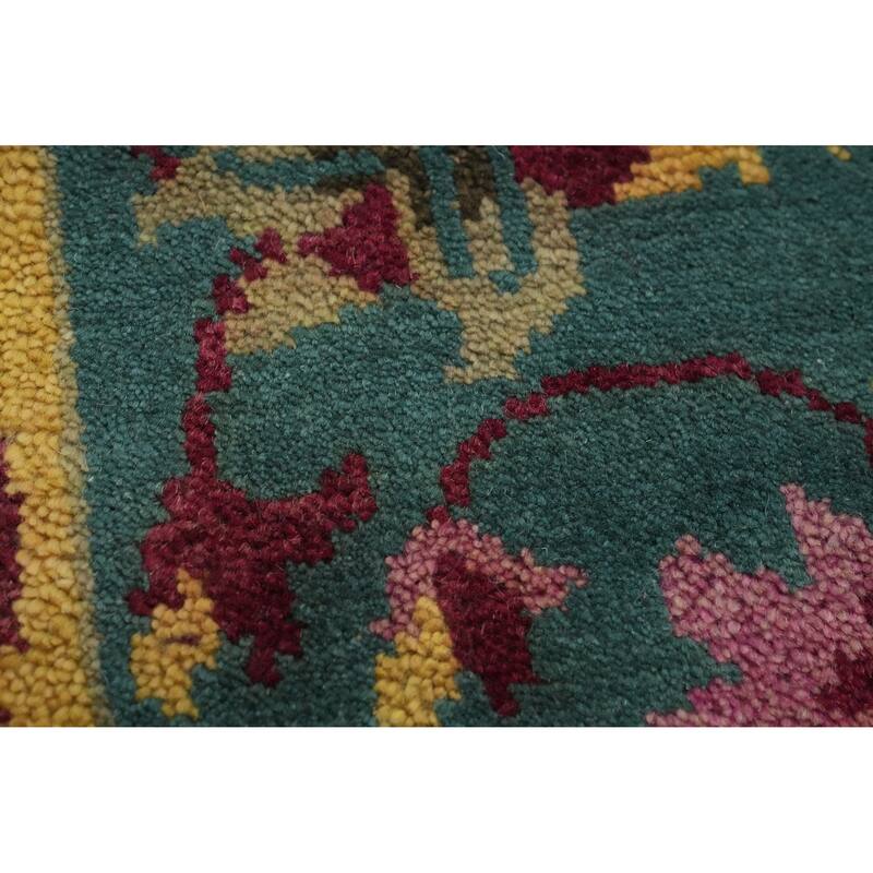 Hand-knotted Traditional Wool Beige Floral Oriental Area Rug - 9' 7'' X 7' 7''