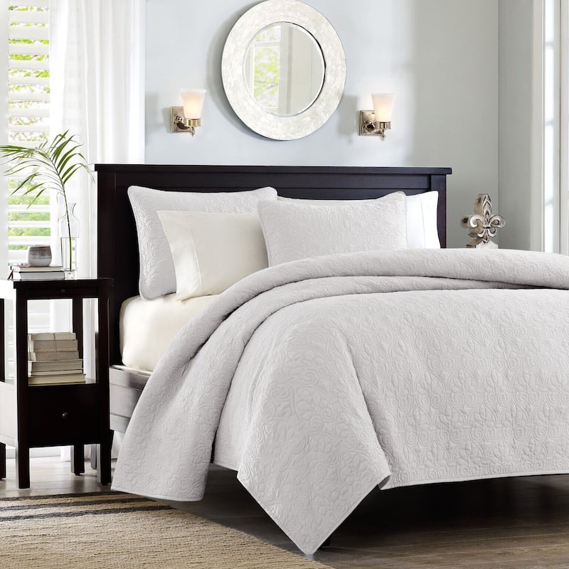 Madison Park Mansfield Reversible Quilt Set