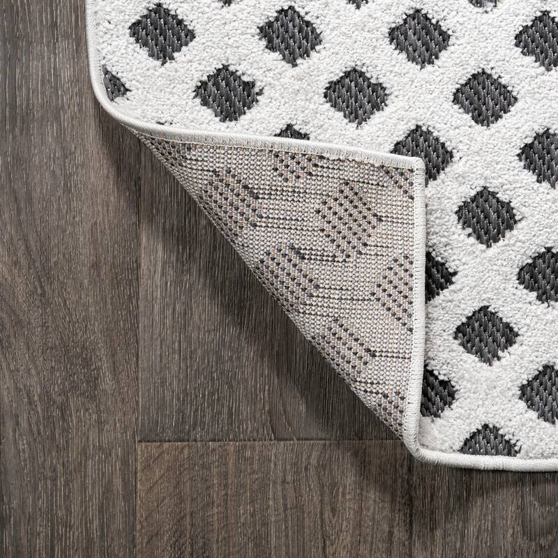 JONATHAN Y Citta High-Low Pile Mini-Diamond Trellis Indoor/Outdoor Area Rug