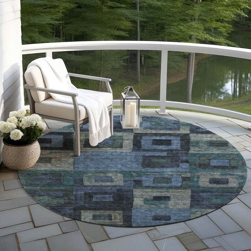 Machine Washable Indoor/ Outdoor Contemporary Blocks Chantille Rug
