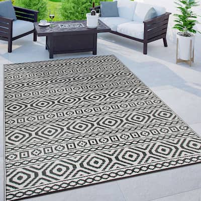 Contemporary Geometric Reversible Plastic Outdoor Rugs