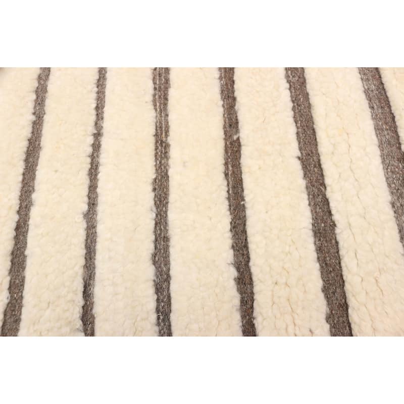 ECARPETGALLERY Hand-knotted Tangier Cream Wool Rug - 5'3 x 7'10