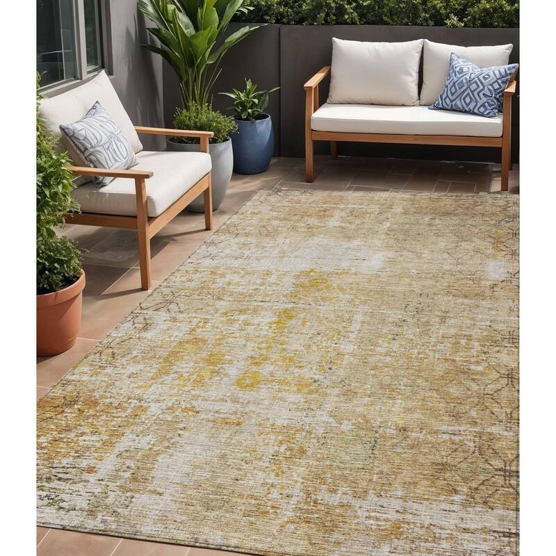 HomeRoots Geometric Transitional Rectangle Outdoor Rug - 5' X 8'