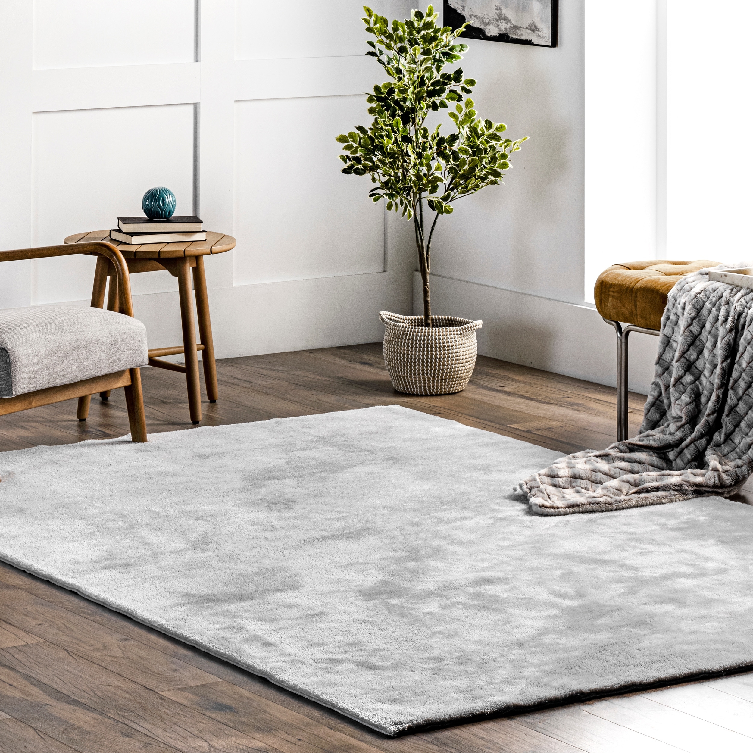 Nuloom Loni SuperiorWash Solid Machine Washable Shag Area Rug