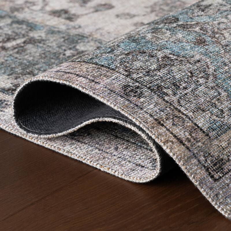 Nuloom Amarielle Traditional Vintage and Distressed Rug